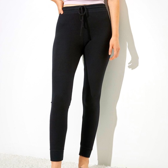 American Eagle Outfitters Pants - AE | Super High Waisted soft plush legging